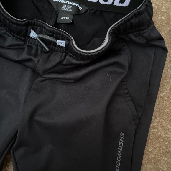 Joggers - Picture 2 of 2